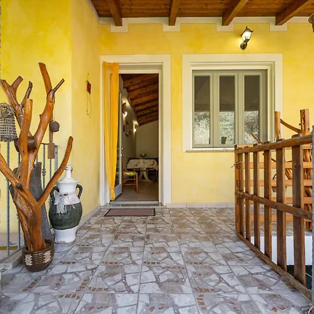 Casa de Férias Ghisu SantʼAnna Arresi